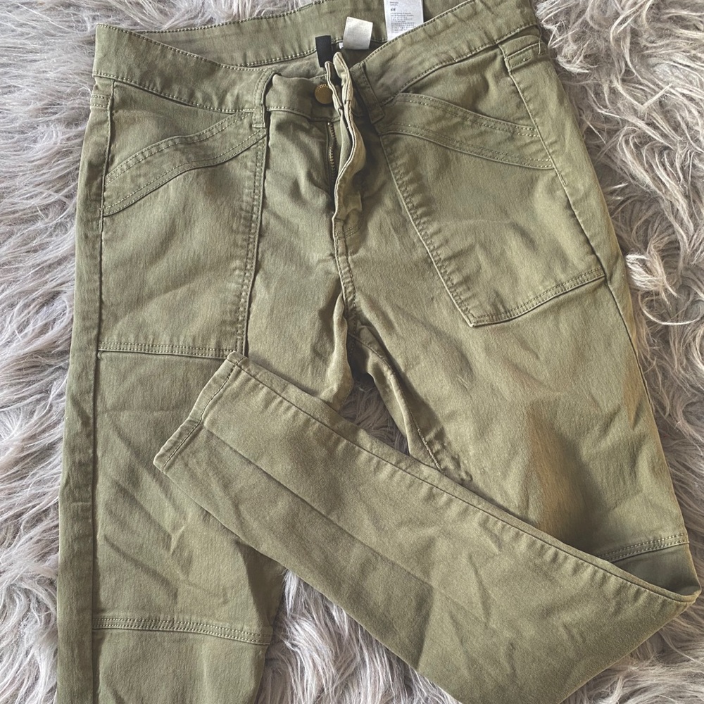Olive green fitted Jeans